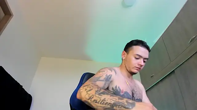 Snapshot of male_pussy chatting on September 23, 2025, 3:48 pm male pussy online show from September 23, 2025, 3:48 pm