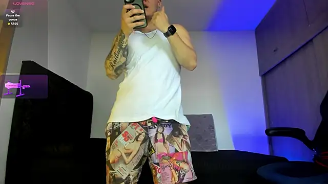 Snapshot of male_pussy chatting on October 16, 2025, 5:25 pm male pussy online show from October 16, 2025, 5:25 pm