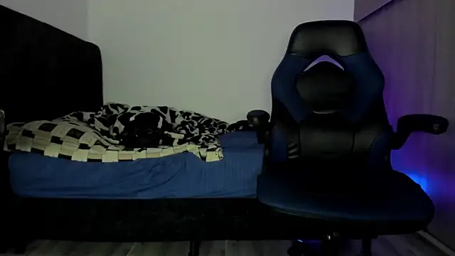 Snapshot of male_pussy chatting on October 28, 2025, 5:33 am male pussy online show from October 28, 2025, 5:33 am