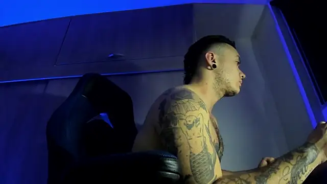 male pussy online show from November 22, 2025, 4:44 am