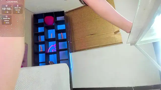 shelby carson online show from March 12, 2026, 1:01 am