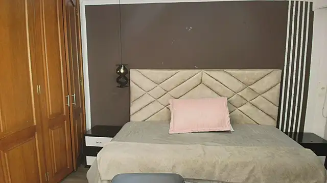 Raquel jones online show from March 19, 2025, 11:50 am