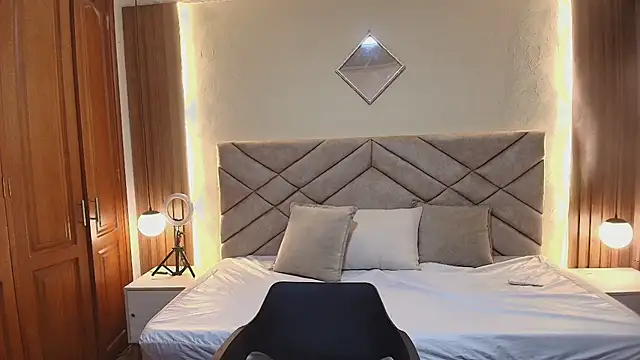 Raquel jones online show from March 27, 2026, 1:44 pm