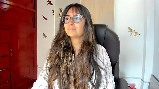 Isabellaa22 1 online show from November 15, 2025, 5:31 pm