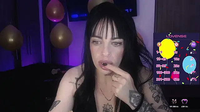 Snapshot of violett_honney chatting on July 22, 2026, 1:52 am violett honney online show from July 22, 2026, 1:52 am