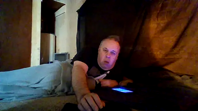 Nightshade7712 online show from December 3, 2025, 9:02 pm