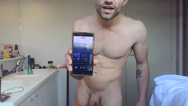 Snapshot of Vekie_007 chatting on June 9, 2026, 5:02 pm Vekie 007 online show from June 9, 2026, 5:02 pm