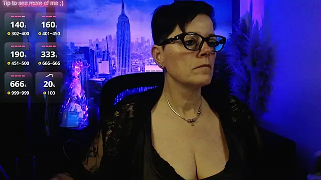 ninarandmann online show from February 15, 2026, 3:53 pm