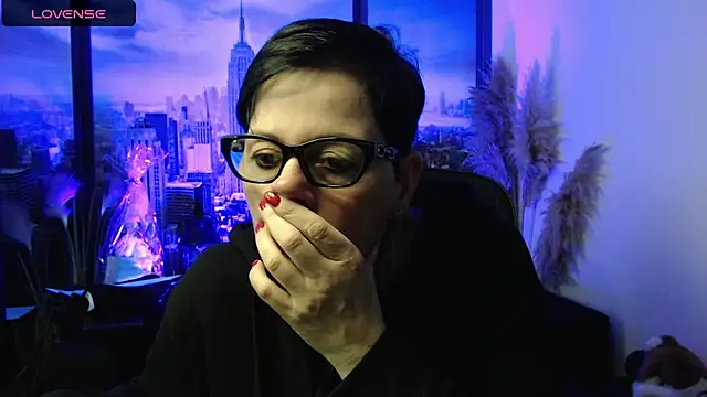 ninarandmann online show from April 10, 2026, 2:44 pm