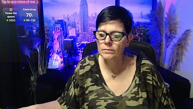 Snapshot of ninarandmann chatting on June 11, 2026, 3:54 pm ninarandmann online show from June 11, 2026, 3:54 pm