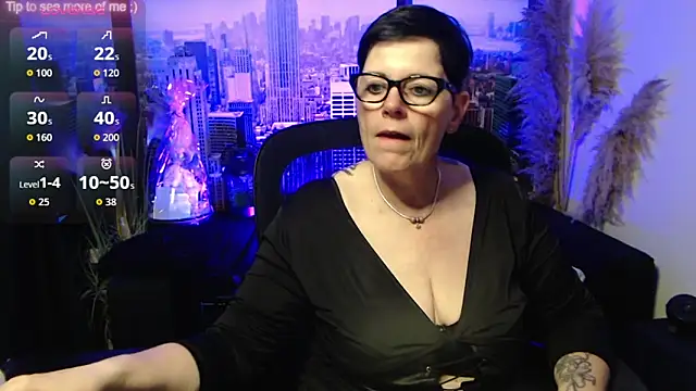 Snapshot of ninarandmann chatting on June 16, 2026, 5:04 pm ninarandmann online show from June 16, 2026, 5:04 pm