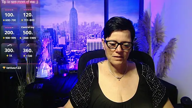 Snapshot of ninarandmann chatting on July 4, 2026, 2:34 pm ninarandmann online show from July 4, 2026, 2:34 pm