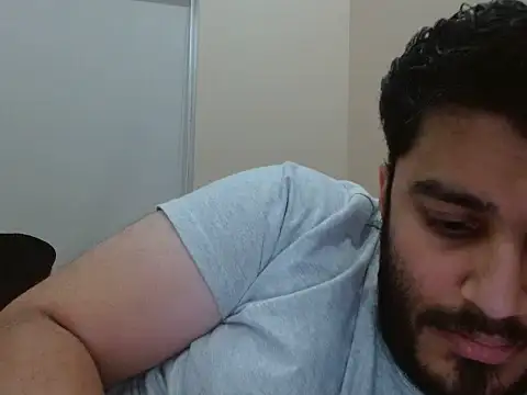 robintoit online show from November 15, 2025, 6:44 am