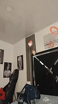 Natasha milf   online show from December 18, 2025, 12:33 pm