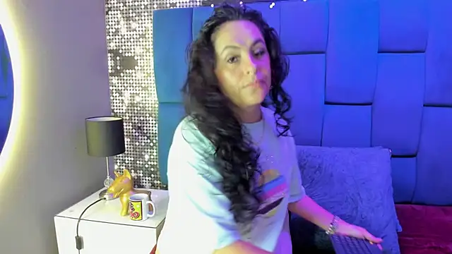 Snapshot of hanny_milf chatting on November 16, 2025, 12:00 pm hanny milf online show from November 16, 2025, 12:00 pm