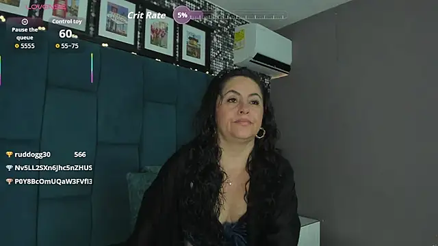Snapshot of hanny_milf chatting on December 4, 2025, 11:41 am hanny milf online show from December 4, 2025, 11:41 am