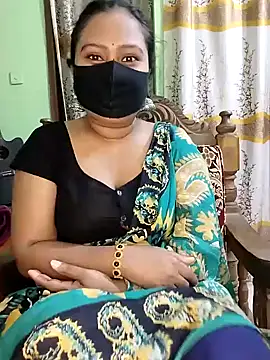 Snapshot of Idhika_Paul chatting on February 1, 2025, 7:02 pm Idhika Paul online show from February 1, 2025, 7:02 pm
