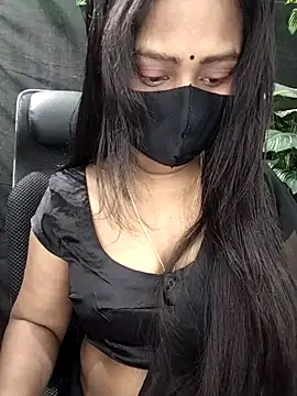 Idhika Paul online show from December 2, 2025, 5:35 am