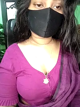 Idhika Paul online show from April 11, 2026, 3:49 pm