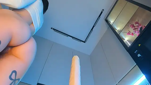 maakimo online show from November 15, 2025, 5:16 am