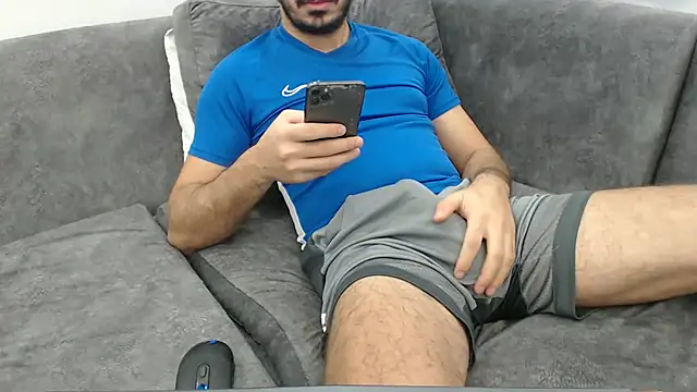 Naughtb0y online show from January 4, 2025, 1:31 pm