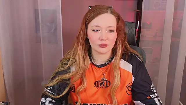 carolina elf online show from February 17, 2026, 5:15 am