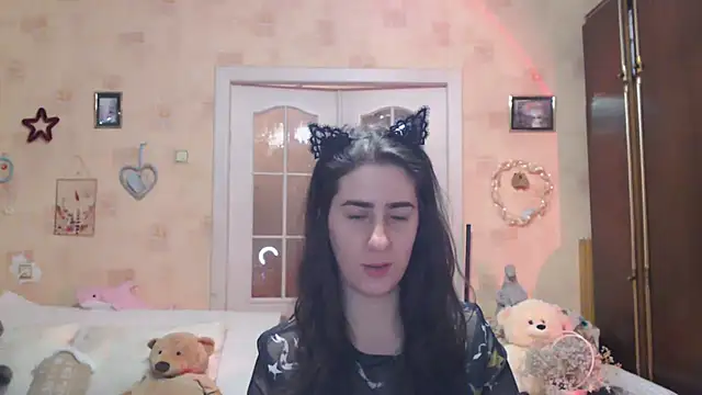 Snapshot of INELIKA chatting on November 26, 2025, 5:47 pm INELIKA online show from November 26, 2025, 5:47 pm