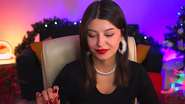 NicoleMun online show from December 20, 2024, 4:25 pm