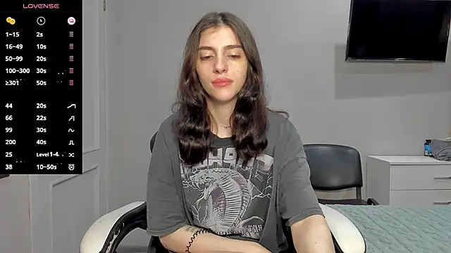 broosnica1 online show from October 29, 2025, 7:32 am