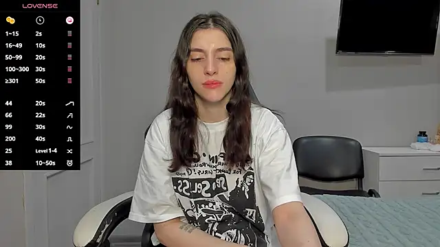 broosnica1 online show from November 28, 2025, 6:05 am