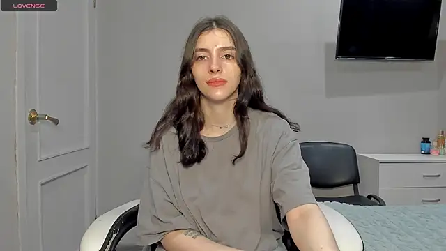 broosnica1 online show from December 18, 2025, 7:47 am