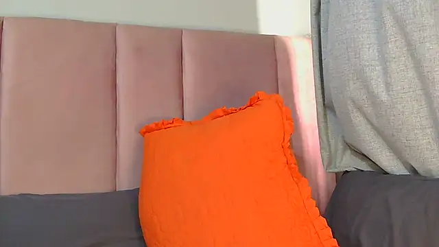 punkyxxx online show from November 25, 2025, 5:07 am