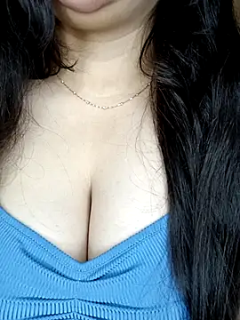 AK---47 online show from November 13, 2025, 3:55 pm