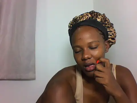 Deliciousbabe online show from June 26, 2026, 3:22 am