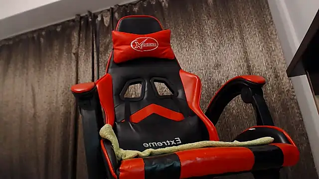 EmmaStward online show from January 30, 2025, 9:47 pm