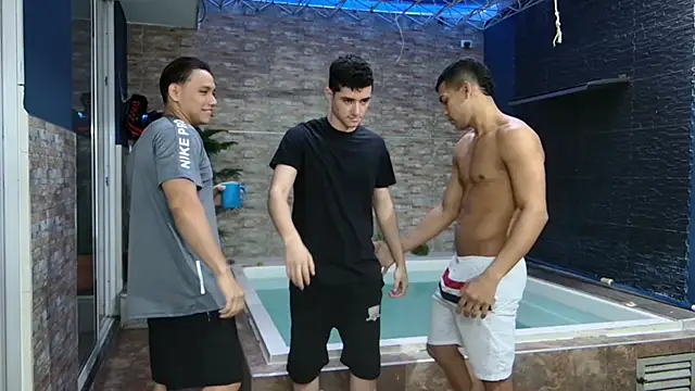 Snapshot of Boysgang_sex chatting on January 26, 2025, 11:39 am Boysgang sex online show from January 26, 2025, 11:39 am