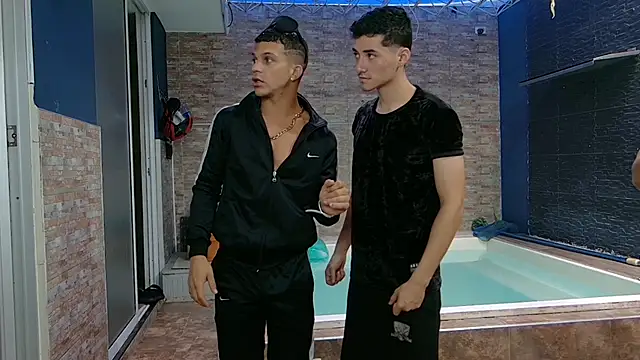 Snapshot of Boysgang_sex chatting on March 10, 2025, 11:32 am Boysgang sex online show from March 10, 2025, 11:32 am