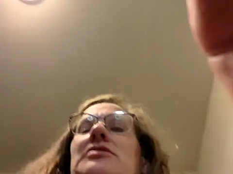 Snapshot of ChileVerde12 chatting on May 17, 2026, 7:17 am ChileVerde12 online show from May 17, 2026, 7:17 am