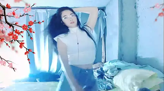 Snapshot of Floor_oo chatting on December 17, 2024, 6:42 pm Floor oo online show from December 17, 2024, 6:42 pm