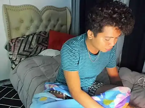 Snapshot of asian_sweetboy chatting on December 5, 2025, 5:31 pm asian sweetboy online show from December 5, 2025, 5:31 pm