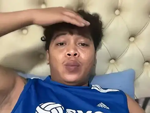 Snapshot of asian_sweetboy chatting on February 21, 2026, 6:47 am asian sweetboy online show from February 21, 2026, 6:47 am