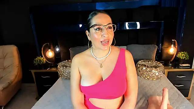 MayraVegas online show from December 15, 2024, 4:59 pm