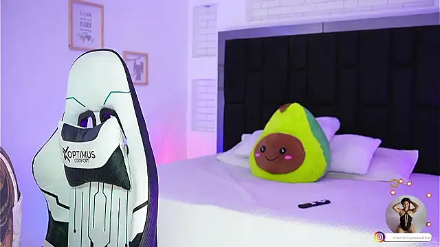 Marianamonroe  online show from January 12, 2026, 6:57 pm