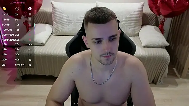 Larstar01 online show from October 29, 2025, 10:44 pm