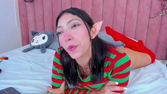 Snapshot of MarianaBranzz chatting on December 19, 2024, 4:24 pm MarianaBranzz online show from December 19, 2024, 4:24 pm