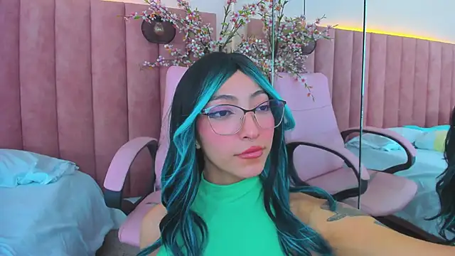 Snapshot of MarianaBranzz chatting on February 27, 2025, 7:15 pm MarianaBranzz online show from February 27, 2025, 7:15 pm