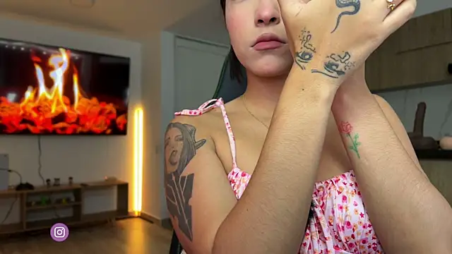 MarianaBranzz online show from May 8, 2026, 2:00 pm