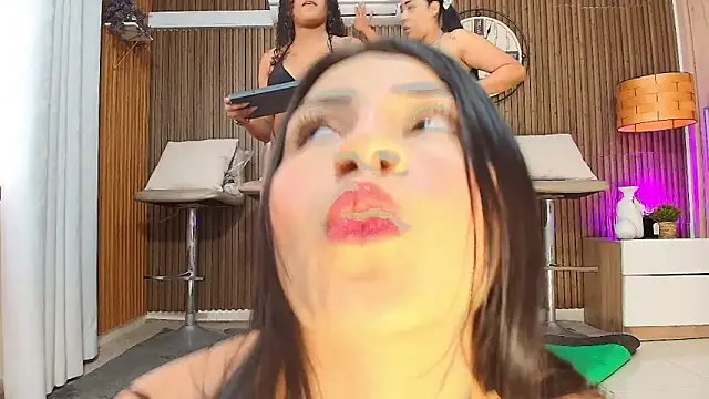 Snapshot of canelasquirt chatting on February 25, 2026, 6:39 pm canelasquirt online show from February 25, 2026, 6:39 pm