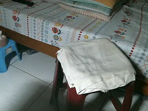 Snapshot of triangle0623 chatting on September 19, 2025, 10:49 am triangle0623 online show from September 19, 2025, 10:49 am