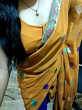 Snapshot of Nithya_05 chatting on September 11, 2025, 5:18 am Nithya 05 online show from September 11, 2025, 5:18 am